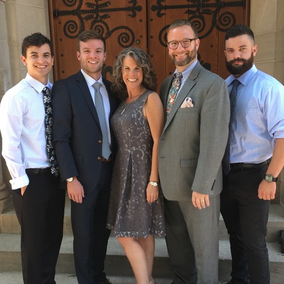 Meet your Posher, Kim - Picture 5 of 5